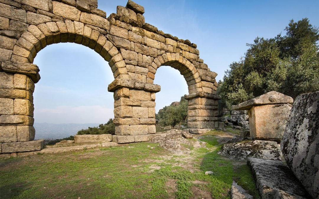 TOMB NEAR THE ALINDA AQUEDUCT