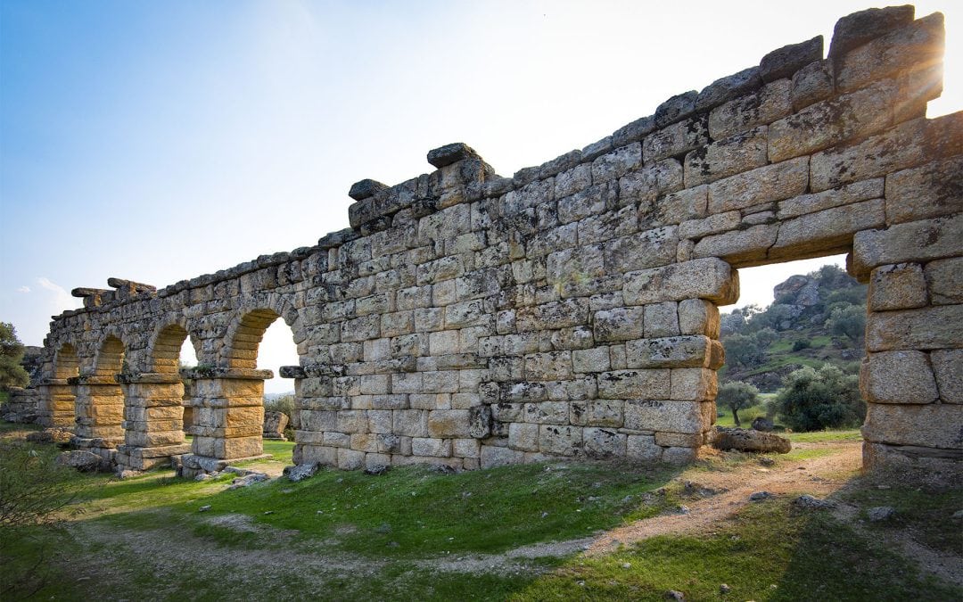 THE ROMAN AQUEDUCT IN THE EVENING SUN