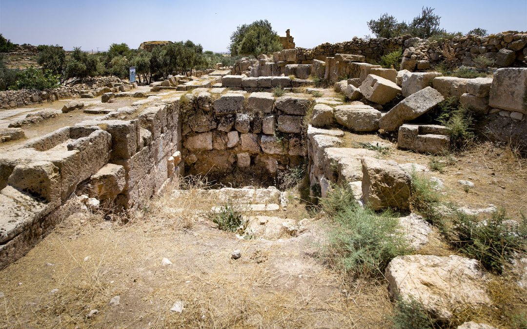 RUINS AT DARA ANCIENT SITE