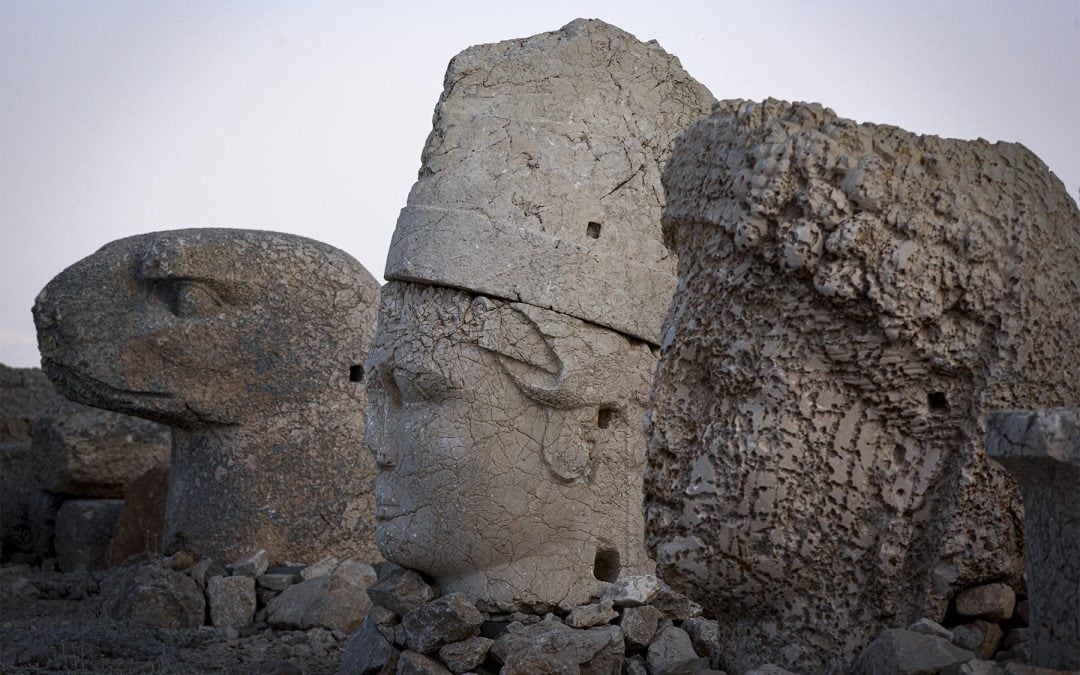 THE EAGLE, ANTIOCHUS AND COMMAGENE ON THE MOUNTAIN NEMRUT