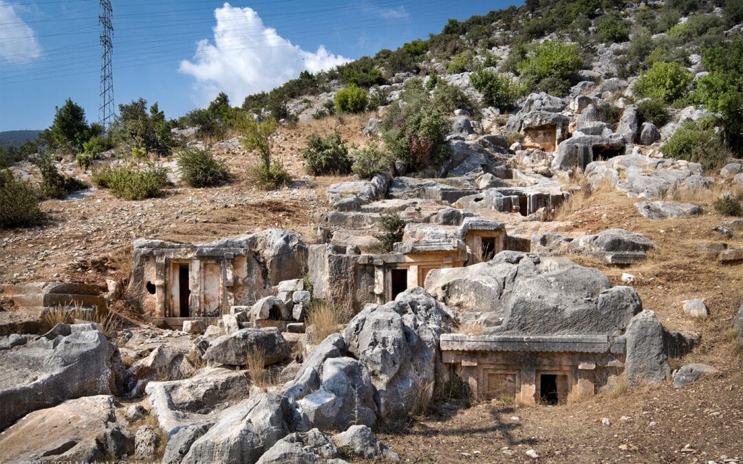 IMPRESSIVE NECROPOLIS OF LIMYRA