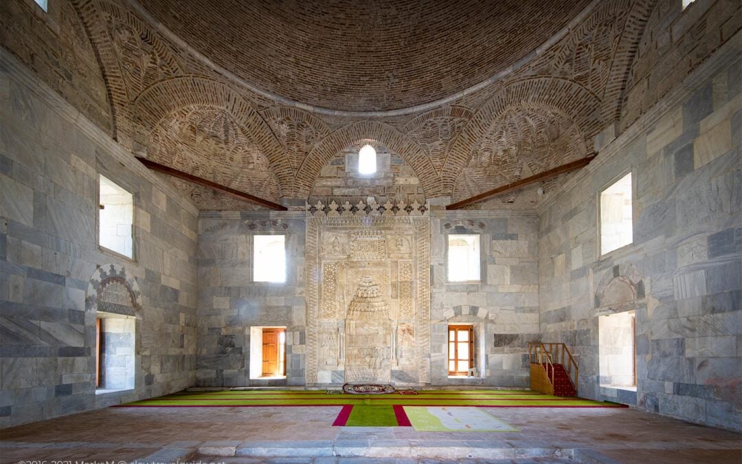 INSIDE THE ILYAS BEY MOSQUE